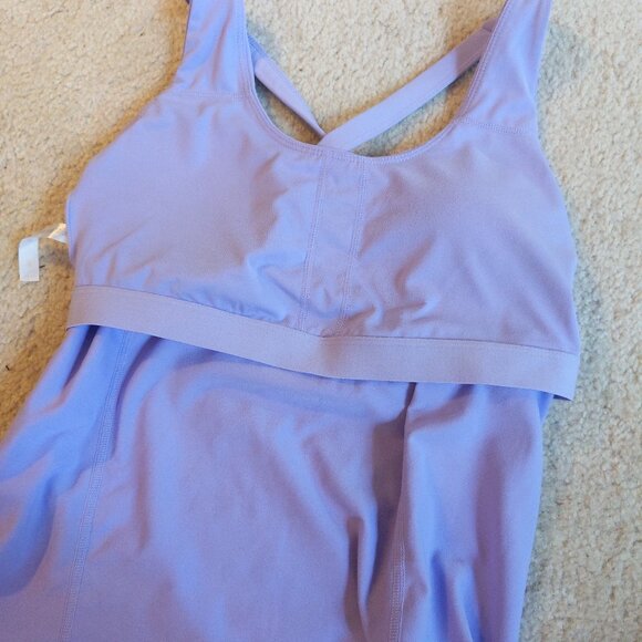 Fabletics strappy tank with built in bra - Picture 4 of 6